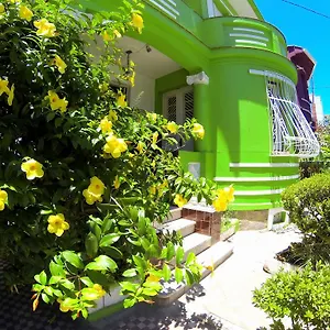 porto-alegre-eco-hostel.hotels-portoalegre.net/